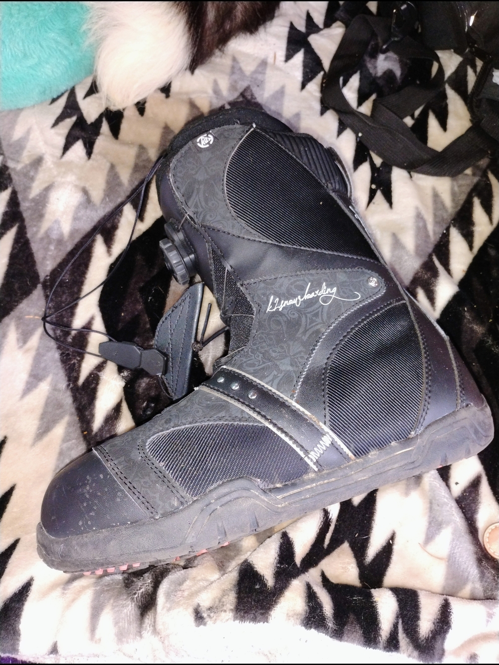 Black Women's Snowboard Boot with Dial Lacing